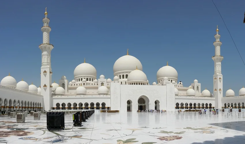 Verenigde Arabische Emiraten Bezienswaardigheden Top 16 Sjeik Zayed Moskee